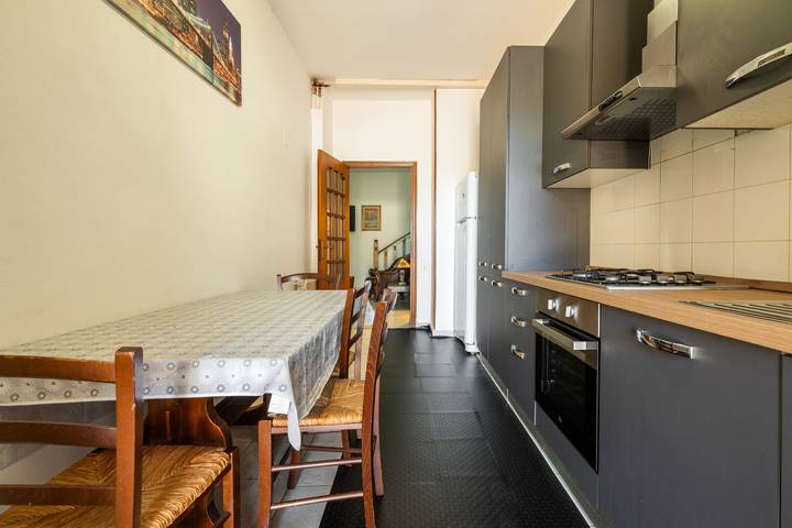 Hel lägenhet, Casa Liliana – Maddalena Spiaggia: Bright Holiday Home Steps from the Sea in Maddalena Spiaggia, Capoterra