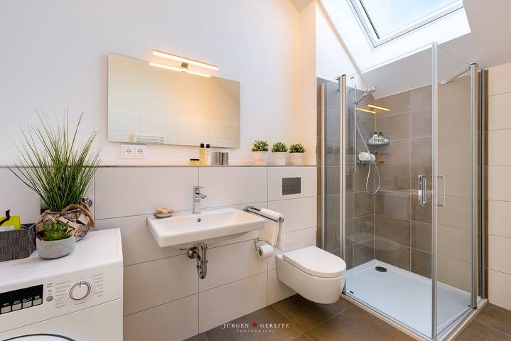 Ganze Wohnung, Sailors View - 3. Stock, Balkon, Duschbad, Fußbodenheizung, 1. Reihe am Wasser in Olpenitz, Kappeln