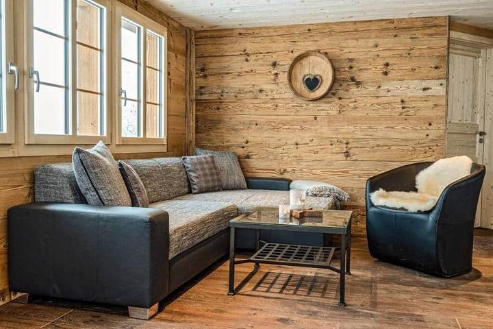 Gîte pour 4 personnes, avec jardin ainsi que vue et sauna dans Matten