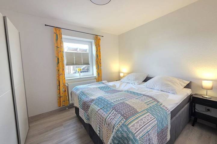 Ferienhaus für 8 Personen, mit Terrasse und Garten sowie Sauna in Norden-Norddeich - 3