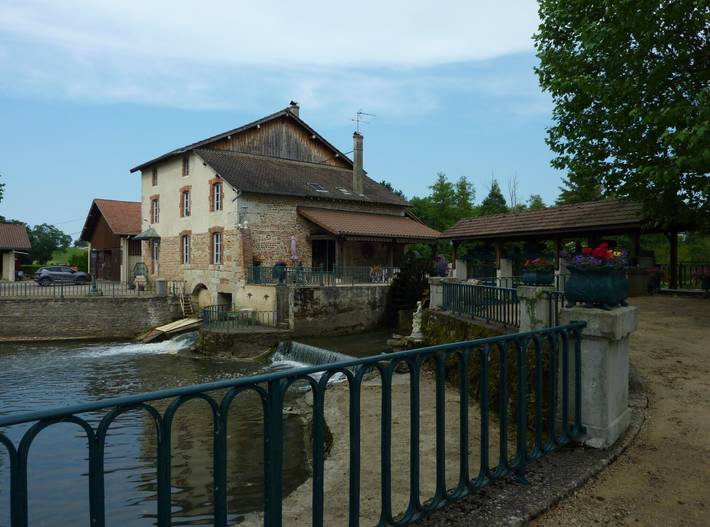 Gîte pour 6 personnes, avec jardin et terrasse, animaux acceptés dans l' Ain - 4