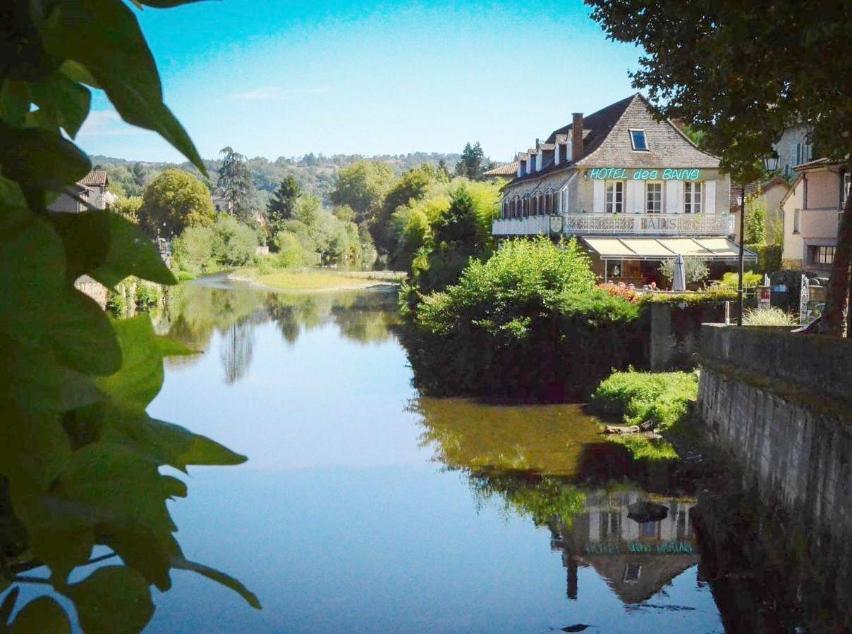 Double or Twin Room in Figeac, Lot