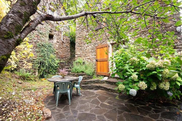 Location de vacances pour 6 personnes, avec jardin, animaux acceptés dans Molezon