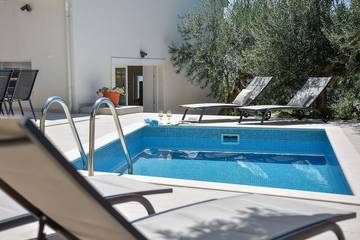 Villa für 8 Personen, mit Garten in Split-Dalmatien