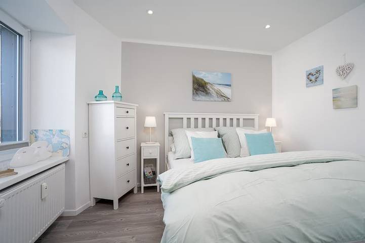 Ganze Wohnung, Moderne Ferienwohnung nahe der holsteinischen Schweiz. Zwei Kilometer zu Ostsee. in Hohenfelde, Südliche Ostseeküste