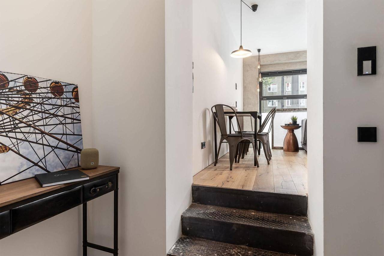 Geheel appartement, Factory Loft Duplex -40sqm- near Antonplatz in Weissensee (Berlin), Berlijn