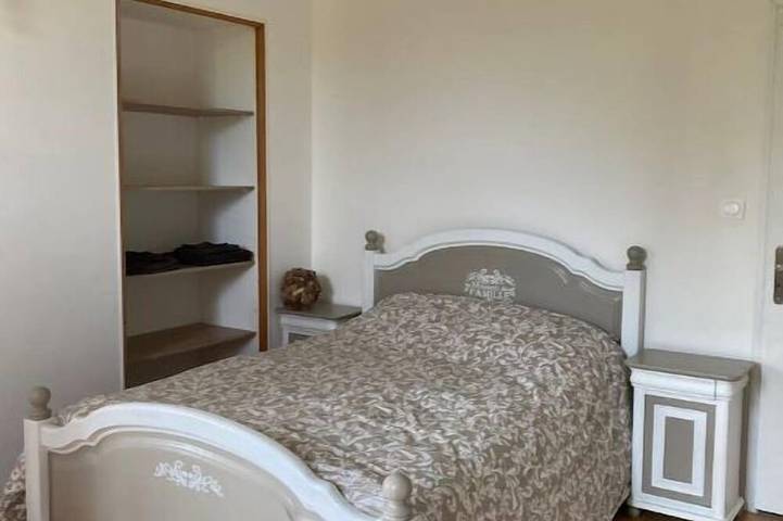 Location de vacances pour 14 personnes, avec jardin et balcon à Canaules-et-Argentières - 2