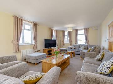 Cottage for 10 People in Hartlebury, Worcestershire, Photo 1