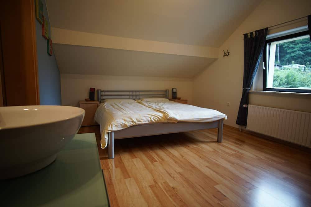 Ferienhaus Fuchsloch: Viel Platz für 6-12 Personen am Rurseeufer in Simmerath, Rureifel (Nordrhein-westfalen)