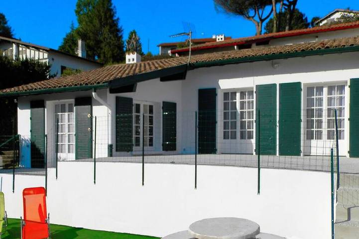 Villa für 7 Personen, mit Terrasse und Garten - 1