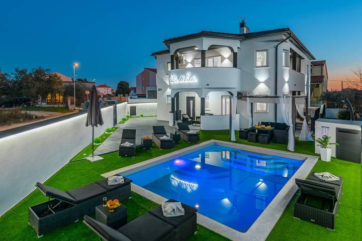 Ferienwohnung für 4 Personen, mit Balkon/Terrasse und Pool in Pula-Medulin