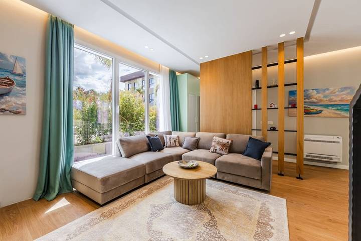 Villa pour 7 personnes, avec Balcon en Albanie
