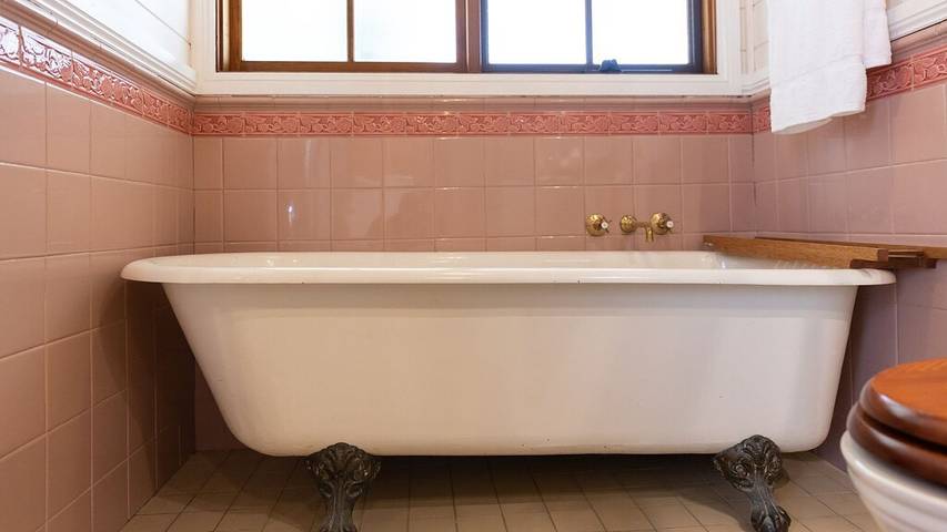 Cottage for 30 people, with garden and sauna as well as balcony in Hunter Valley