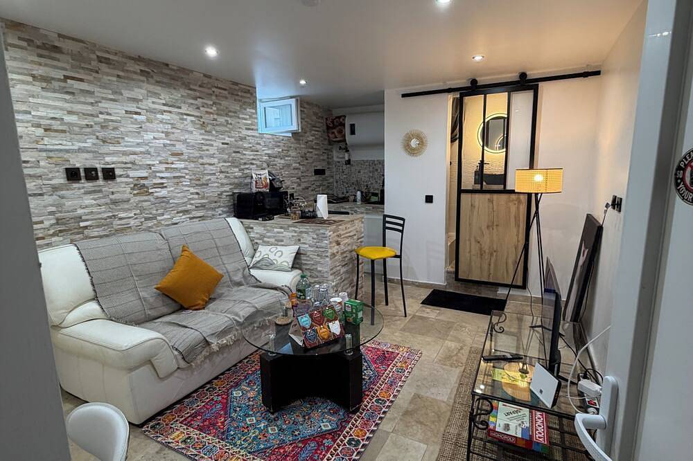 Appartement entier, TheX111th. in Rueil-Malmaison, Hauts-de-Seine