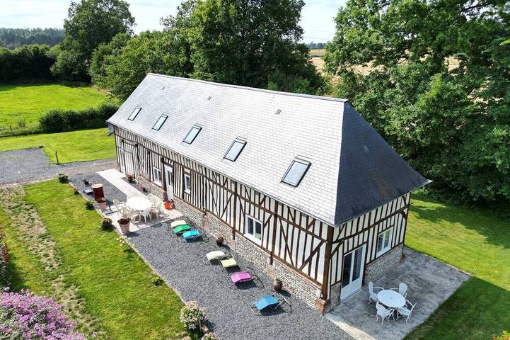 Gîte pour 8 personnes, avec Terrasse et Jardin