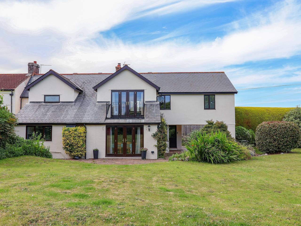 1 Eastdon Cottages in Dawlish, Devon