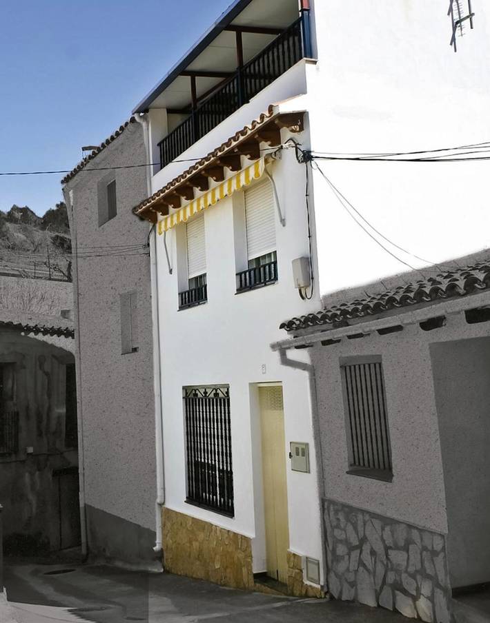 Casa rural para 6 personas, con Balcón además de Terraza y Vistas en Parc Natural de la Tinença de Benifassà