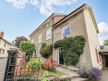 Log Cabin for 15 People in Shropshire, Midlands, Photo 1