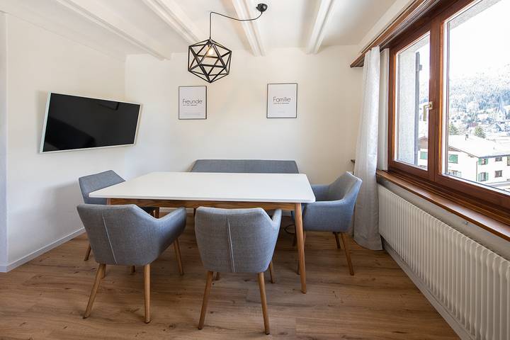 Hütte für 6 Personen, mit Ausblick und Garten in Davos - 2