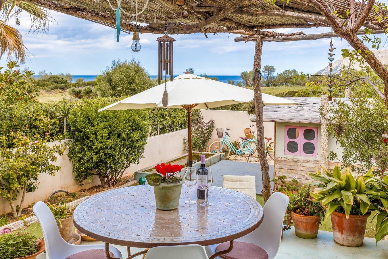 Huis met airconditioning, terras, tuin, fantastisch uitzicht en Wi-Fi, foto 7