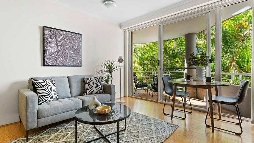 Holiday rental for 2 people, with balcony/terrace and pool in Sydney