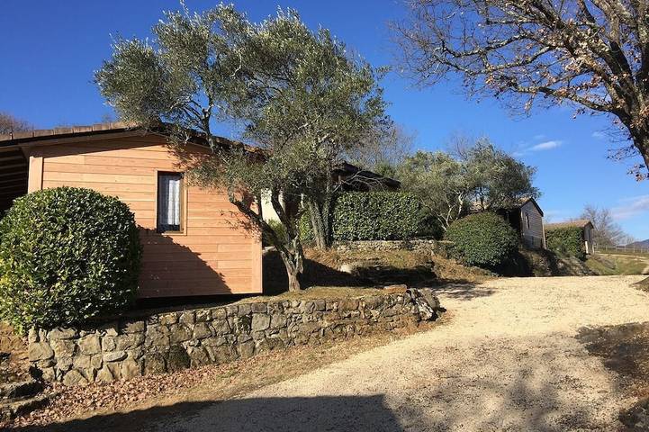 Location de vacances pour 6 personnes, avec jardin et piscine à Montréal (Rhône-Alpes) - 4