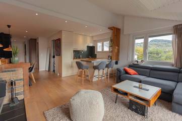 Gîte pour 4 personnes, avec balcon ainsi que vue sur le lac et vue à Lutry