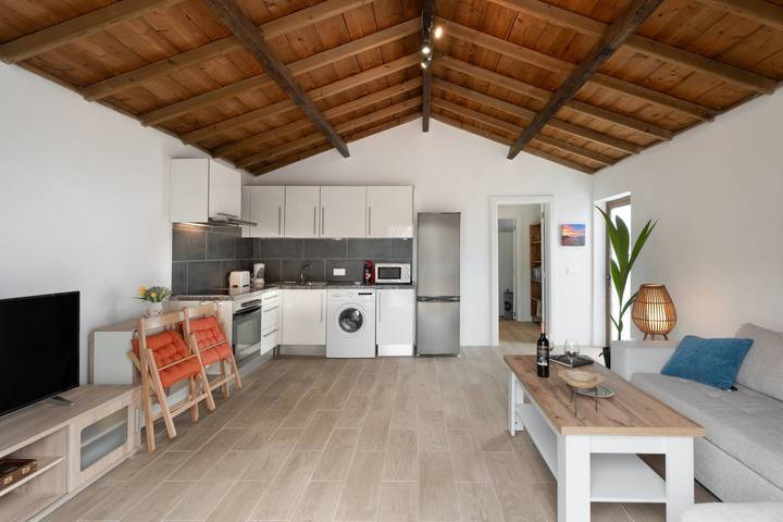 Casa de vacaciones 'Casa Joy' con vistas al mar, Wi-Fi y aire acondicionado in El Pozo, Guía de Isora