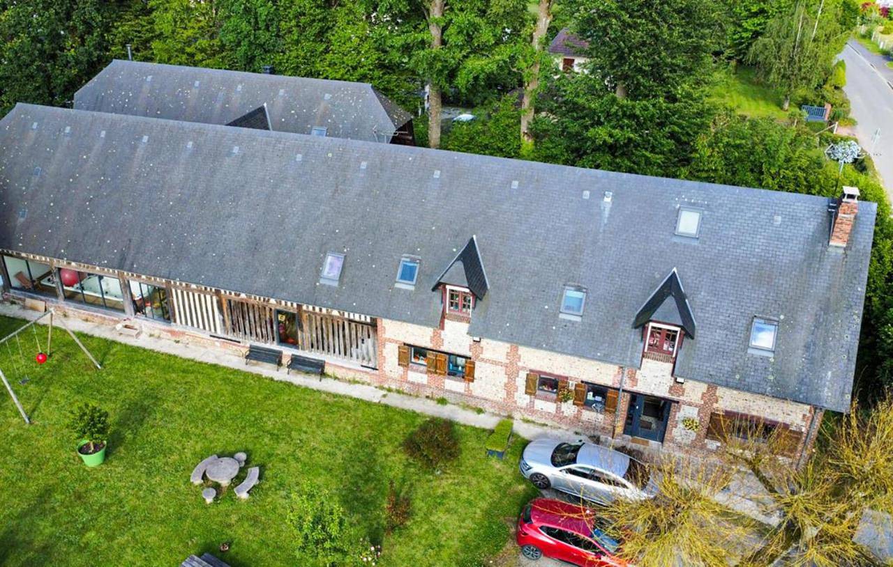 Maison Spapiscine in Saint-Ouen-du-Breuil, Région de Rouen