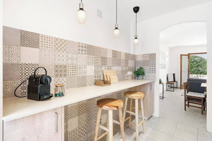 Traditional Spanish Villa with Private Pool, Air-con,and Wifi in Cala en Porter, Alaior Gemeinde