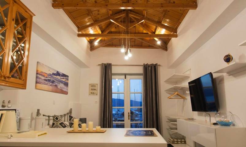 Gîte pour 5 personnes, avec terrasse et vue à Hydra - 3