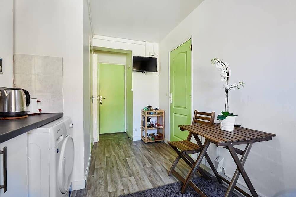 Apartamento entero, Dos habitaciones cerca de Paris in Pantin, Sena-Saint Denis