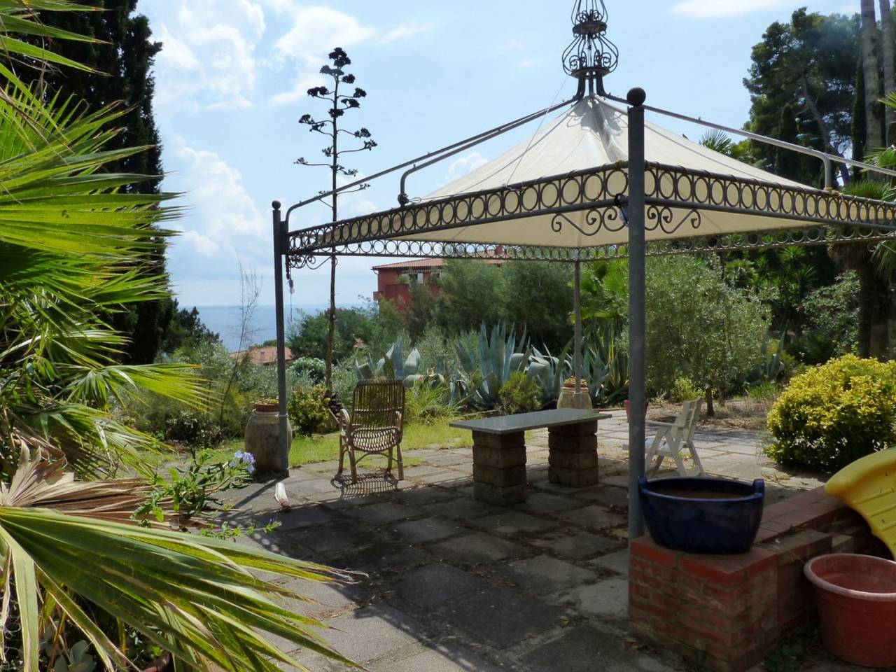 Villa für 6 Personen mit Terrasse in Capo d'Arco, Elba