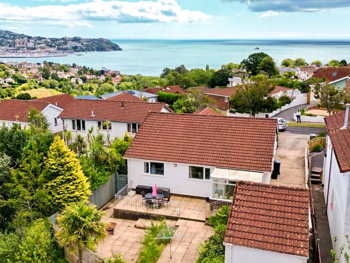 Cottage for 6 people, with garden, with pets in Torquay