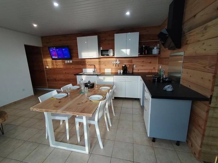 Gîte pour 4 personnes, avec terrasse dans Le Guillaume
