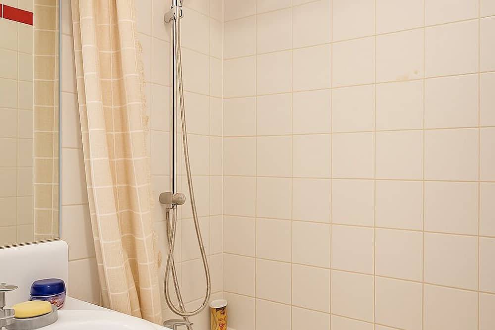 Geheel appartement, Bright, elegant studio in the heart of Lille in Wazemmes (Lille), Rijsel