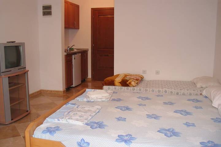 Bed and breakfast για 3 άτομα, με ταράτσα - 1