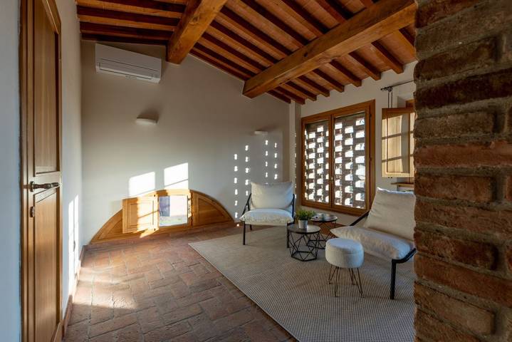 Appartamento intero, GuestHost - Tuscany Dream Barn with Swimming Pool in Palaia, Pisa e dintorni