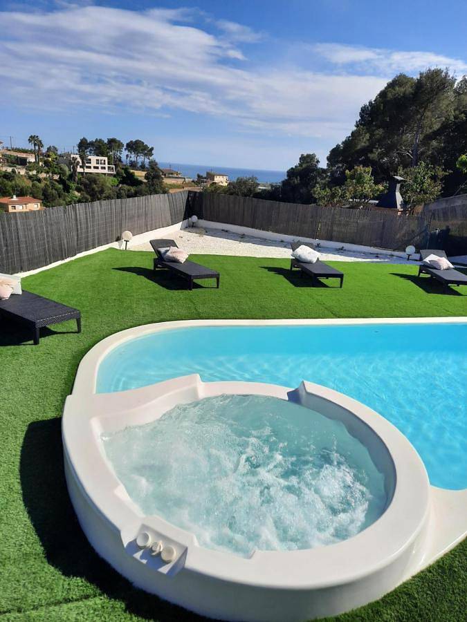 Chalet para 8 personas, con jacuzzi además de piscina y jardín en Maresme - 3