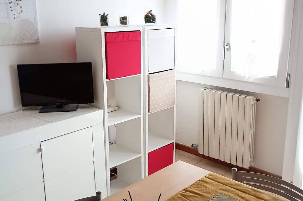 Ganze Wohnung, In der Nähe von Castelnuovo del Garda möblierte Wohnung in Sona, Gardasee-Berge