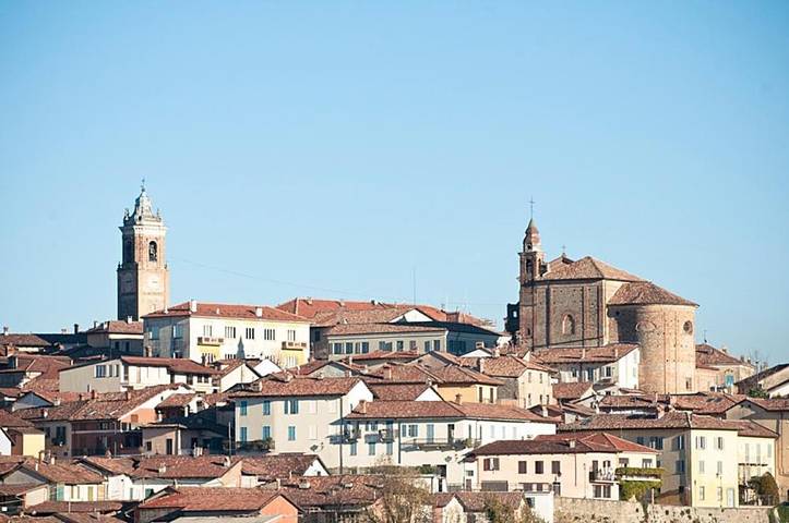 Maison d’hôte pour 2 personnes, avec balcon à La Morra - 3