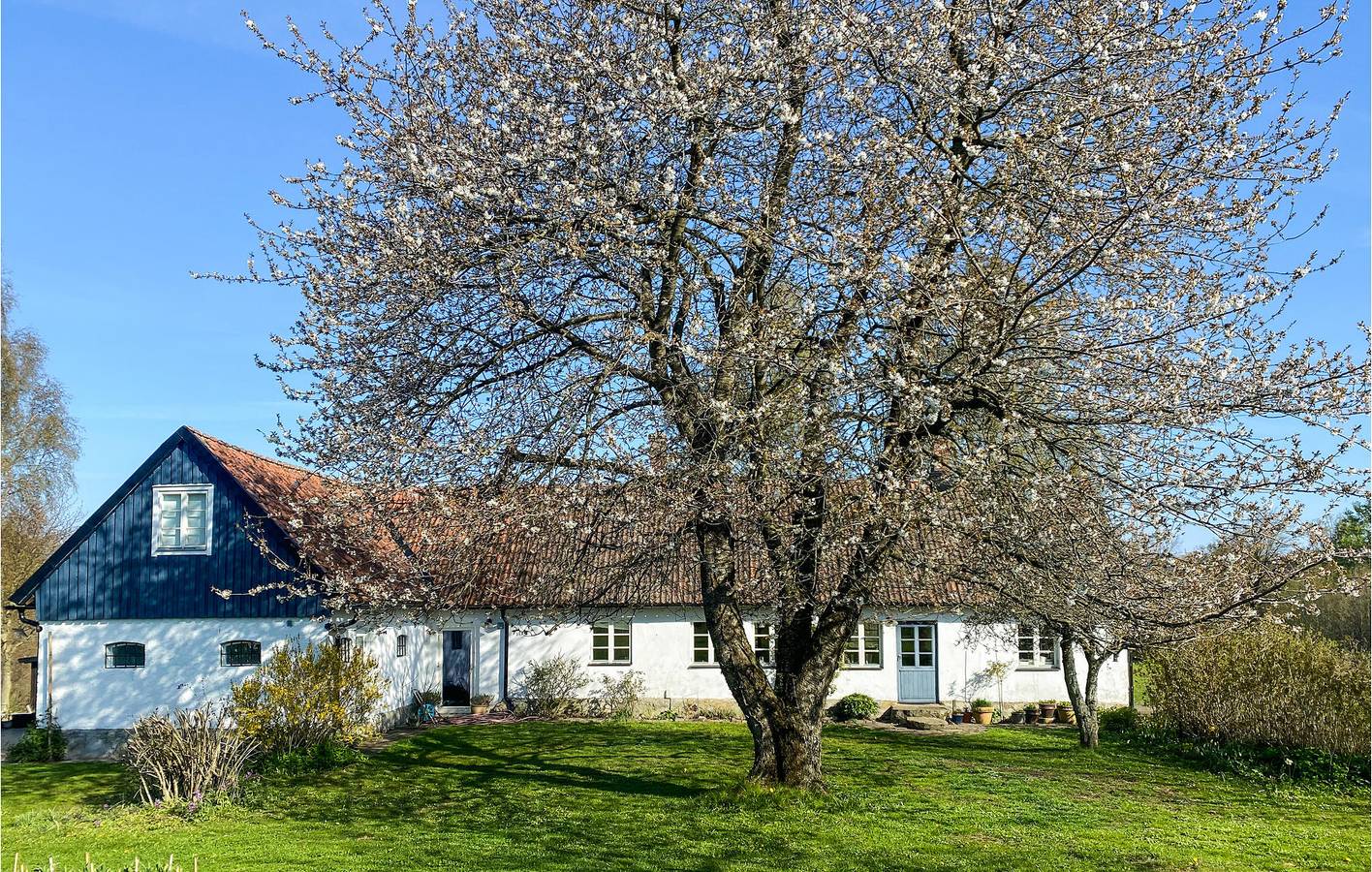 Hus för 10 Personer, med terass och trädgård