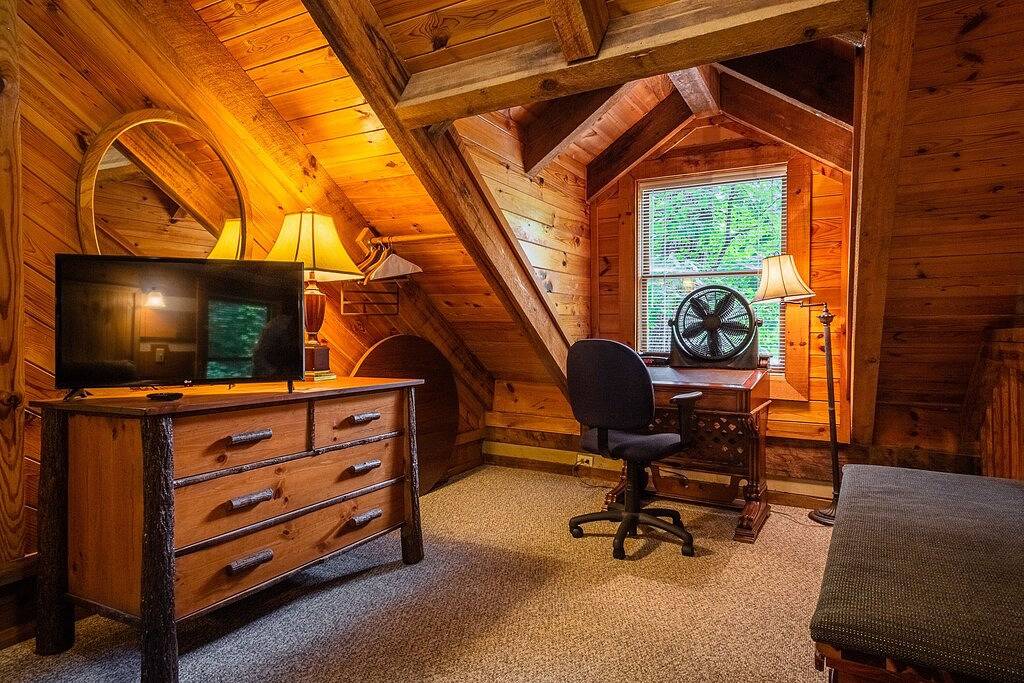 Adorable Riverfront Cabin * Ev Chrg * Fish * Swim in Blount County