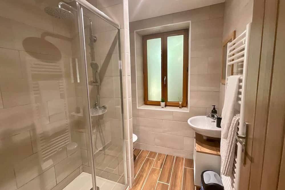 Marvelous 2-bedroom house in Altillac perfect for exploring in Altillac, Tulle region
