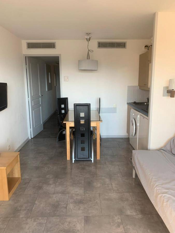 Gîte pour 4 personnes, avec terrasse et vue dans Office De Tourisme Cannes La Bocca - 2