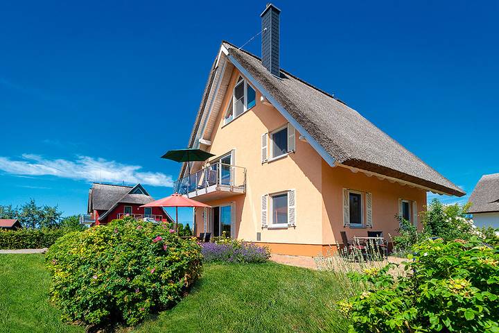 Ferienwohnung für 4 Personen, mit Terrasse und Garten in Neuenkirchen (Rügen)