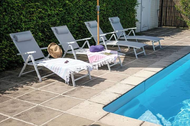Chambre d’hôte pour 6 personnes, avec jacuzzi et piscine