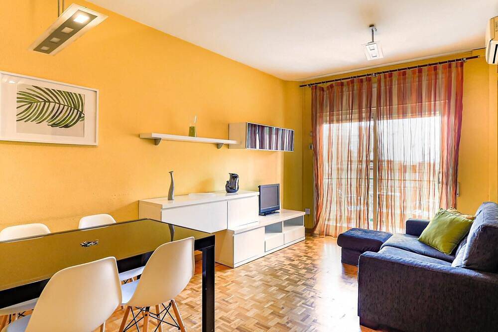 Entire apartment, Bed&Bcn Sant Andreu apartment in Sant Andreu, Barcelona