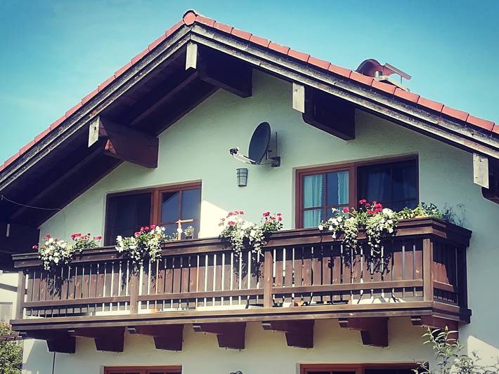 Ferienwohnung für 4 Personen, mit Balkon und Garten in Oberpframmern