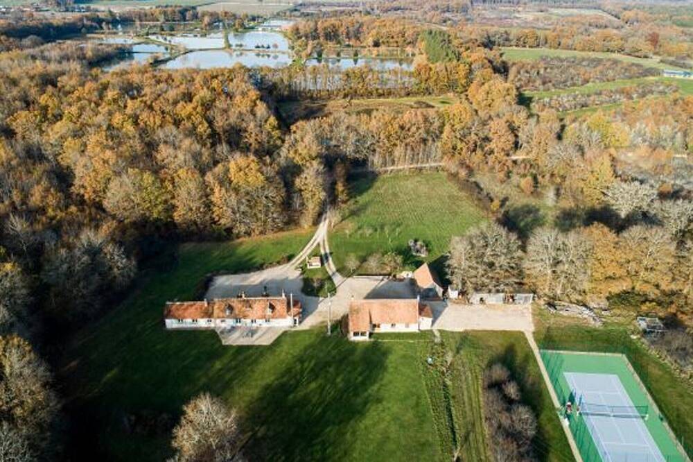 Escapada confortable en la Sologne: naturaleza, tranquilidad y accesibilidad total in Jouy-le-Potier, Sologne